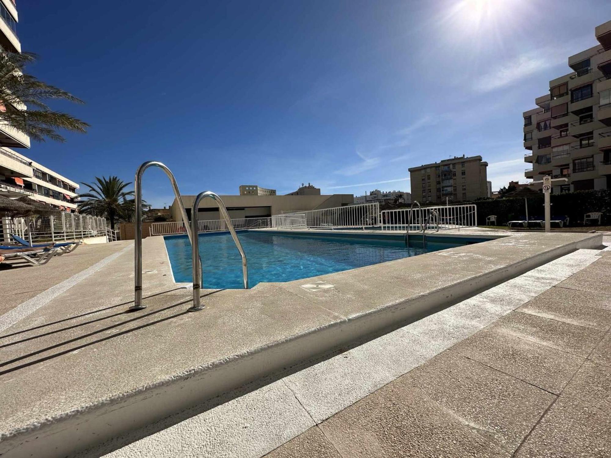 Apartamento Con Vista Al Mar En La Mitica Nogaler Торемолинос Екстериор снимка