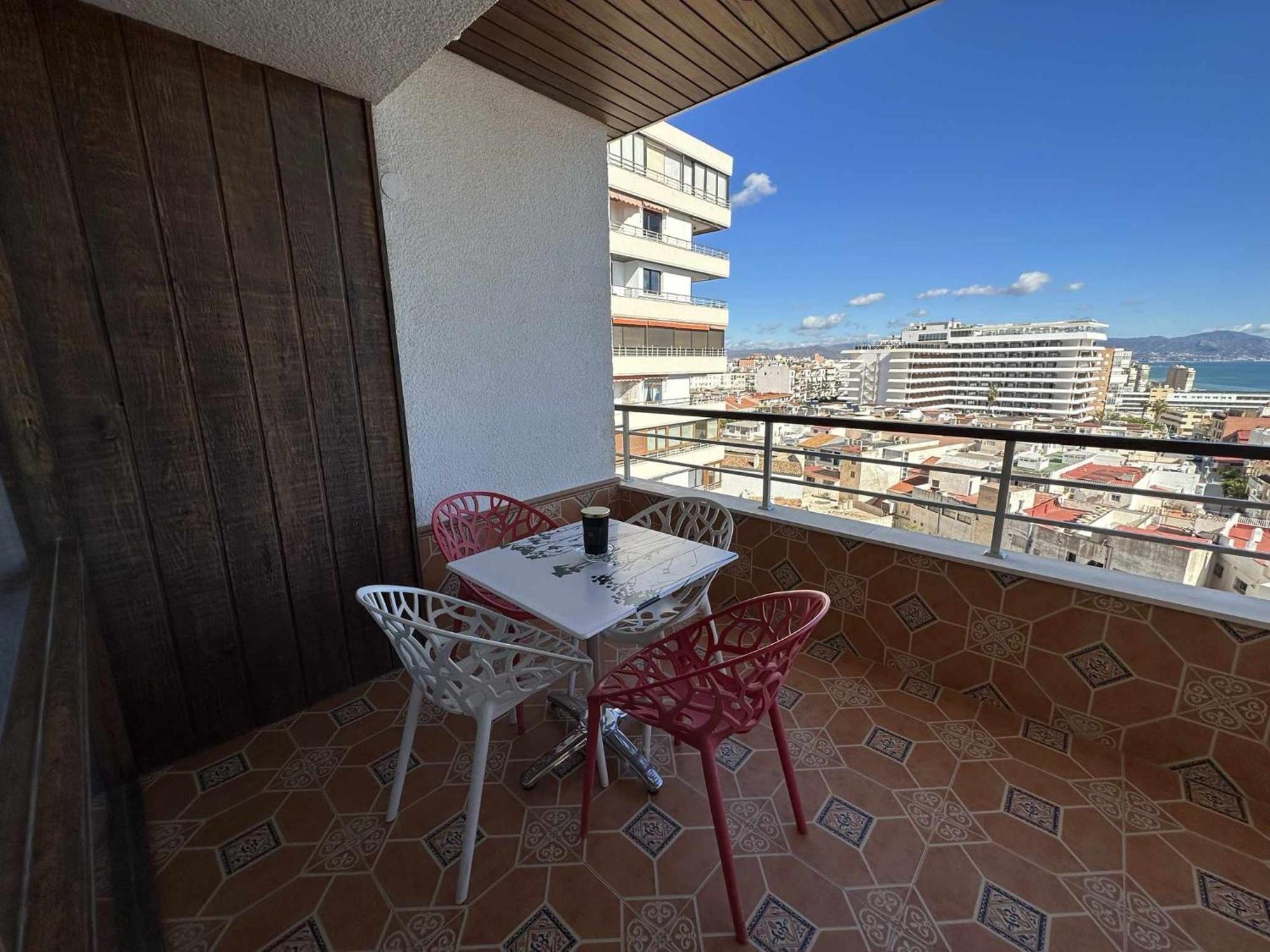 Apartamento Con Vista Al Mar En La Mitica Nogaler Торемолинос Екстериор снимка